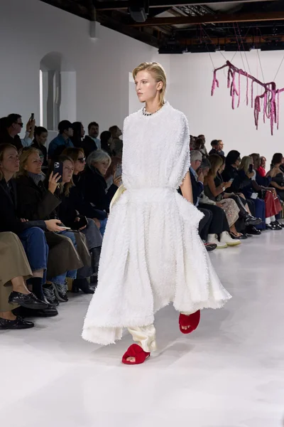 Look 69